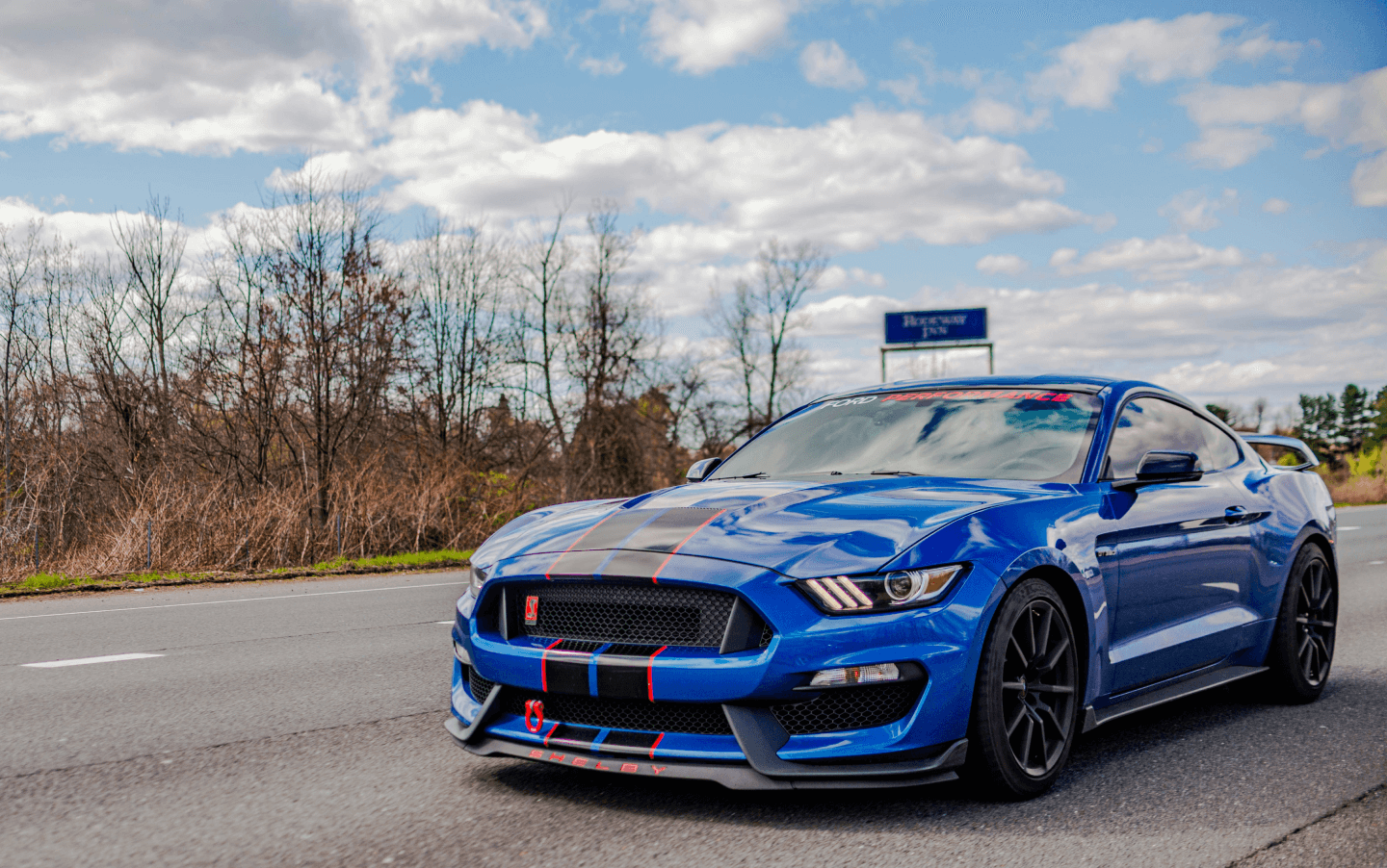 Ford mustang blue