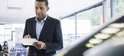 An account manager using an electronic device